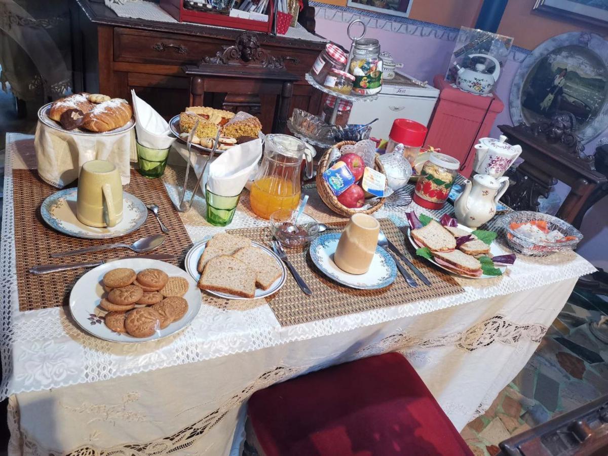 Art B&B La Casa Del Pittore Ревине-Лаго Экстерьер фото
