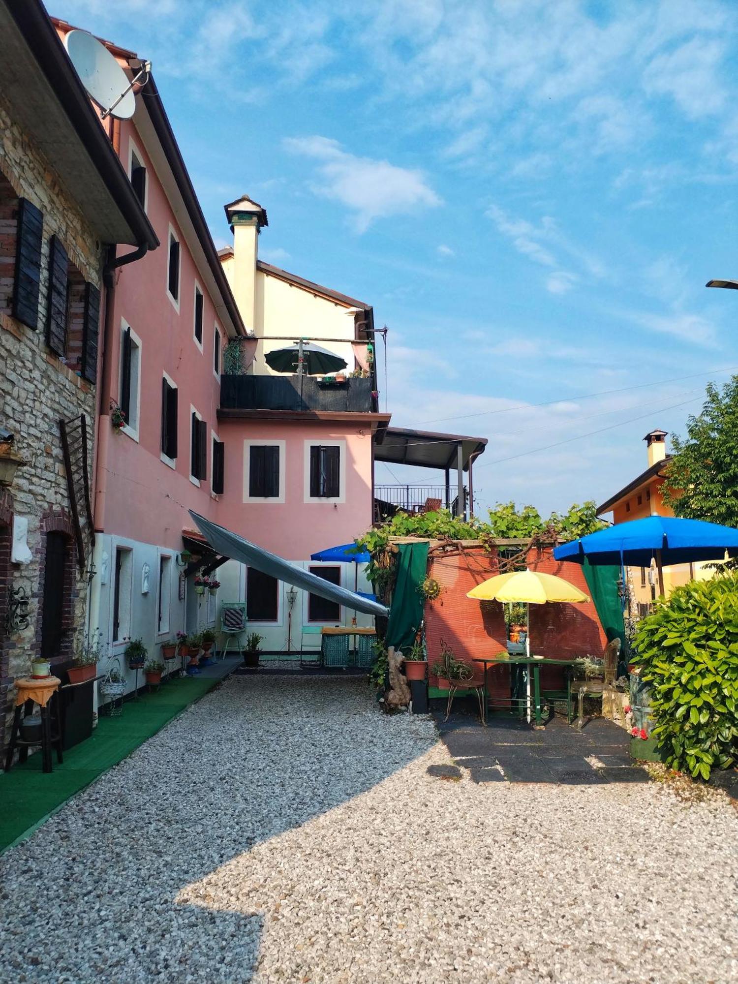 Art B&B La Casa Del Pittore Ревине-Лаго Экстерьер фото